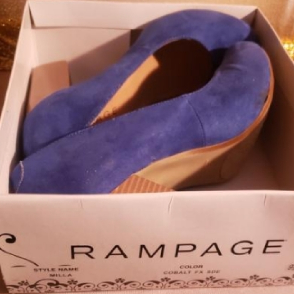Blue pump heels